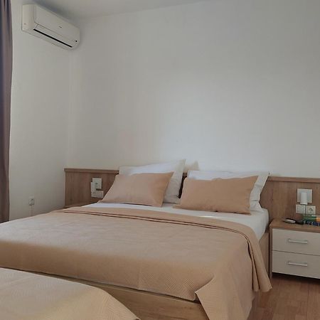 Royal Apartments Neum Exterior photo