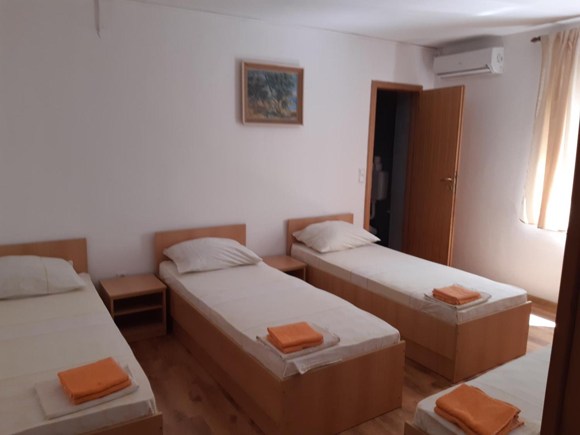 Royal Apartments Neum Room photo