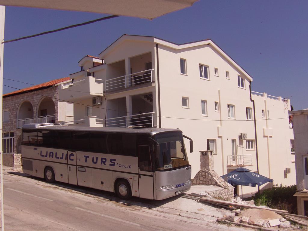 Royal Apartments Neum Exterior photo